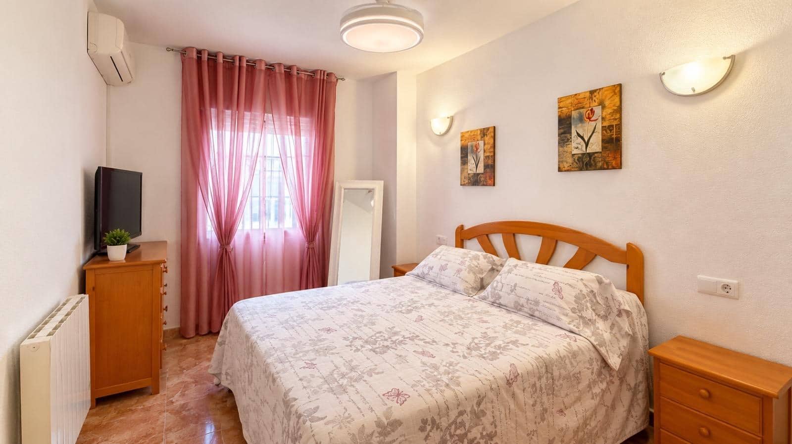 2 soveværelse Lejlighed til salg i Torrevieja med swimmingpool - € 140.000 (Ref: 10169285)