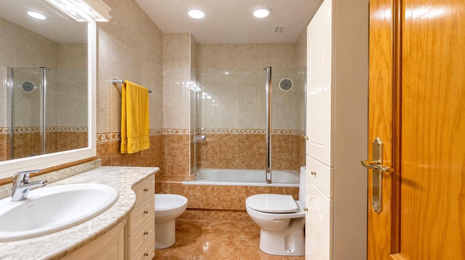 2 soveværelse Lejlighed til salg i Torrevieja med swimmingpool - € 140.000 (Ref: 10169285)