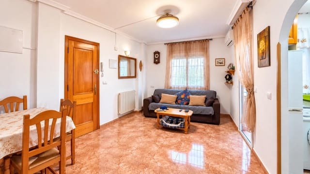 2 soveværelse Lejlighed til salg i Puerto Deportivo, Torrevieja med swimmingpool - € 140.000 (Ref: 10169285)
