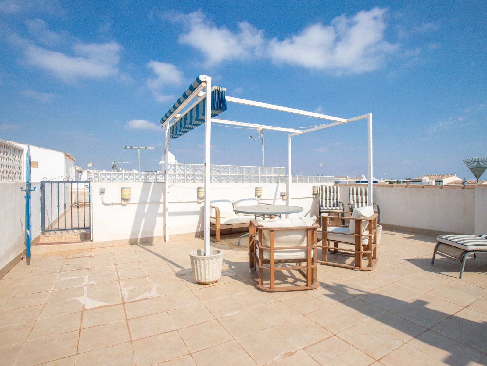 3 soveværelse Lejlighed til salg i Orihuela Costa med swimmingpool - € 179.000 (Ref: 10169290)