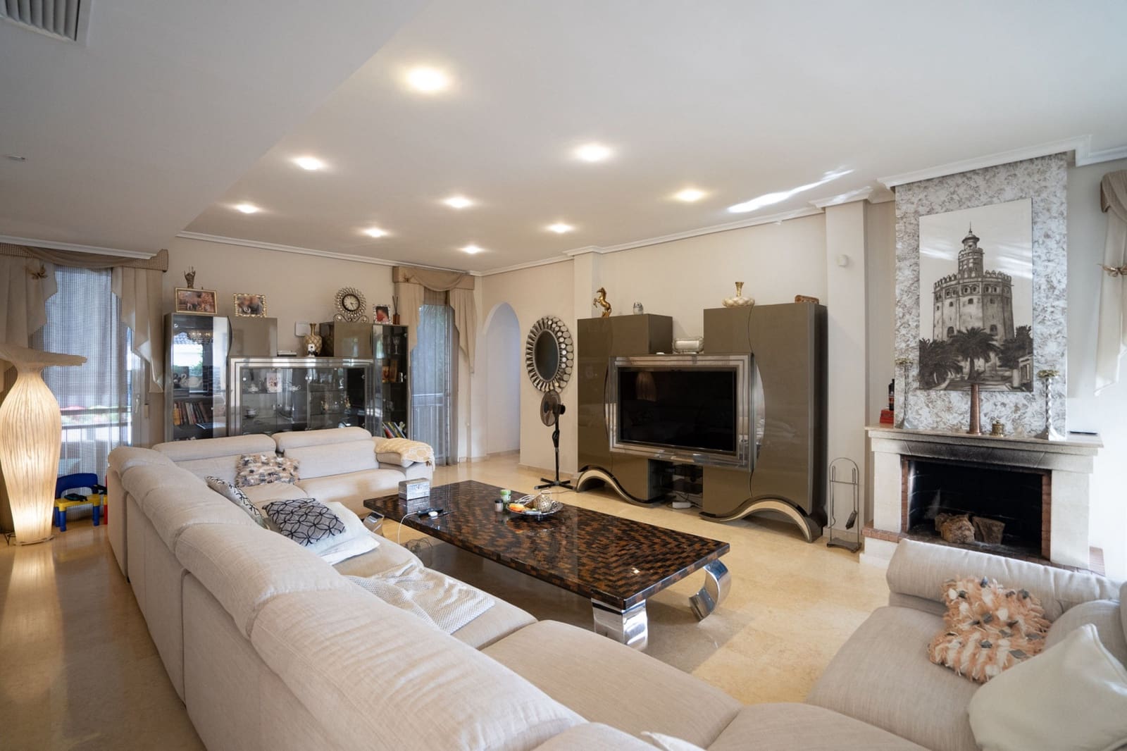 5 bedroom Villa for sale in La Mata with pool garage - € 1,170,000 (Ref: 10169310)