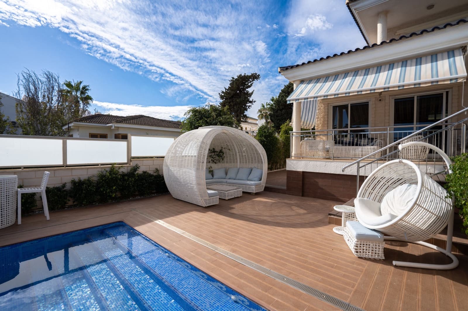 5 bedroom Villa for sale in La Mata with pool garage - € 1,170,000 (Ref: 10169310)