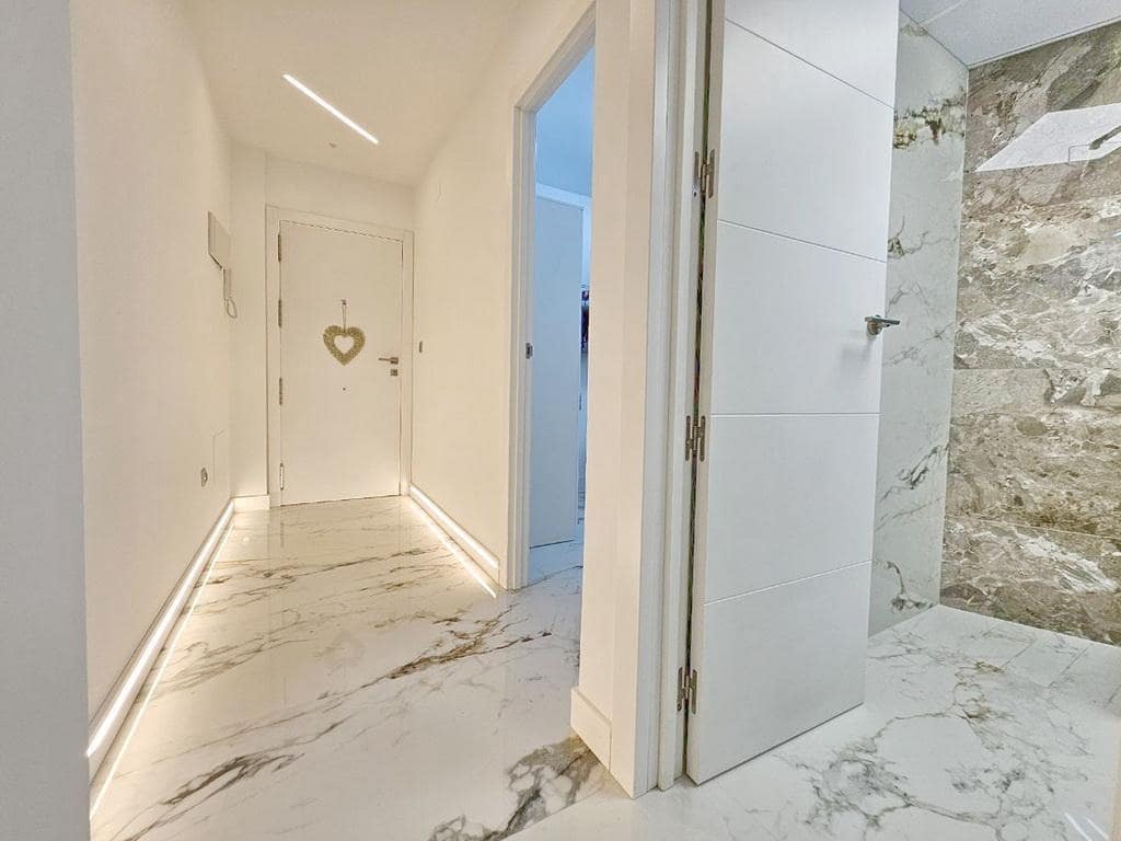 2 soveværelse Lejlighed til salg i Torrevieja med swimmingpool - € 155.900 (Ref: 10169311)