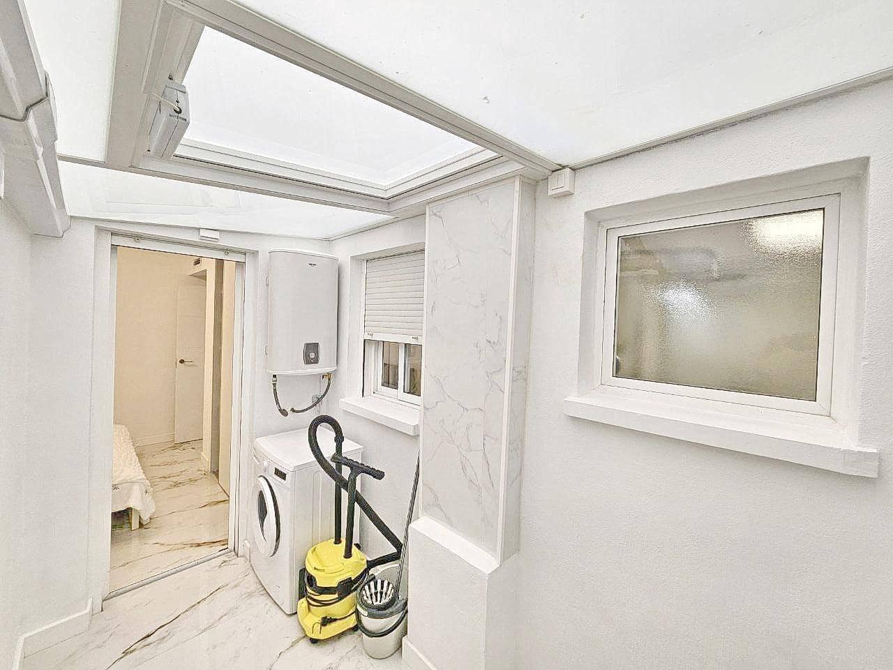 2 soveværelse Lejlighed til salg i Torrevieja med swimmingpool - € 155.900 (Ref: 10169311)