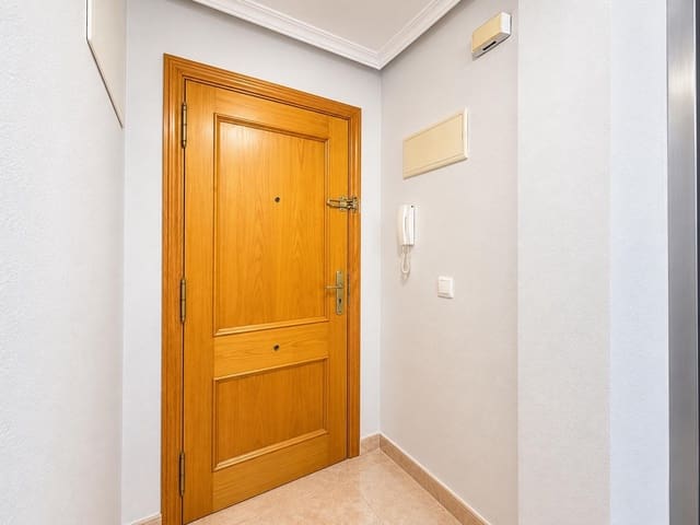 2 soveværelse Lejlighed til salg i El Molino, Torrevieja - € 126.900 (Ref: 10176124)