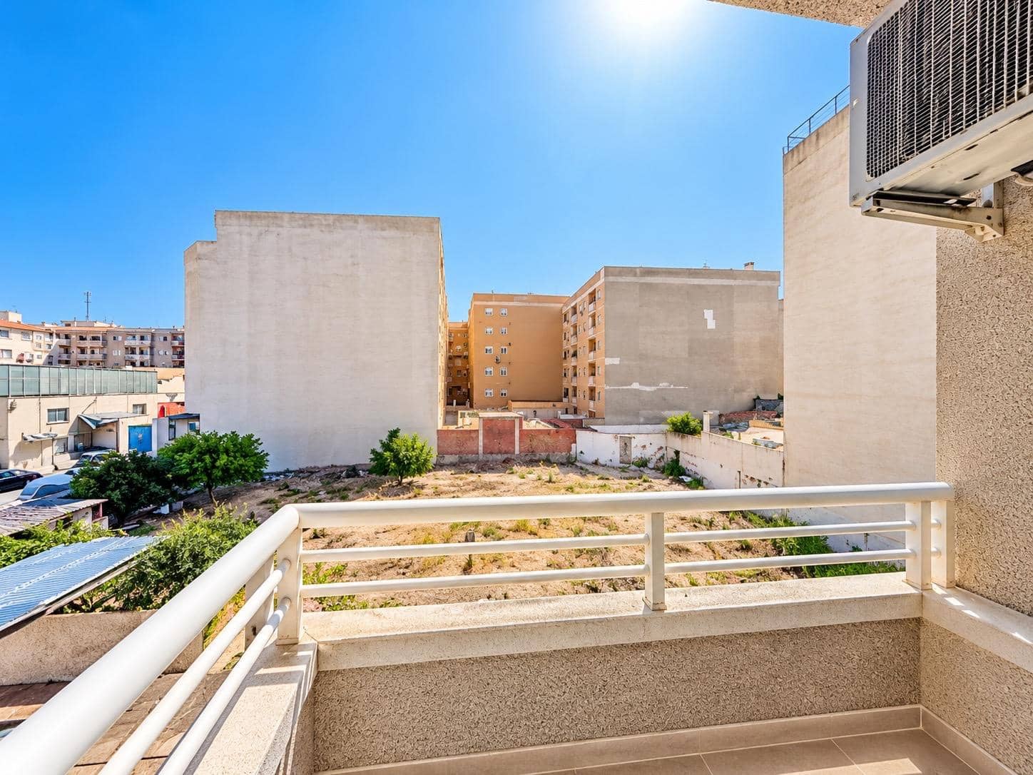 2 soveværelse Lejlighed til salg i Torrevieja - € 126.900 (Ref: 10176124)