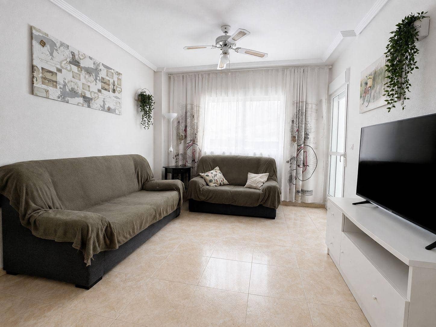2 Zimmer Apartment zu verkaufen in Torrevieja mit Pool - 128.900 € (Ref: 10176131)