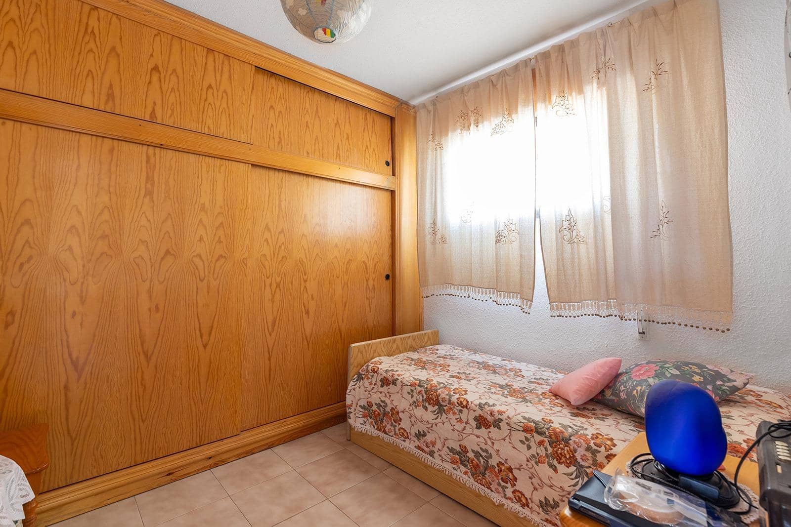 2 soveværelse Lejlighed til salg i Torrevieja med garage - € 185.000 (Ref: 10176137)