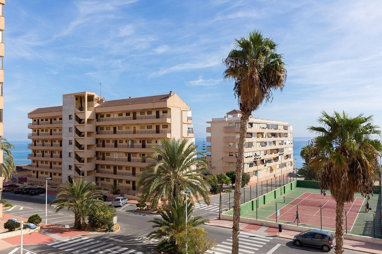 2 soveværelse Lejlighed til salg i Torrevieja med garage - € 185.000 (Ref: 10176137)