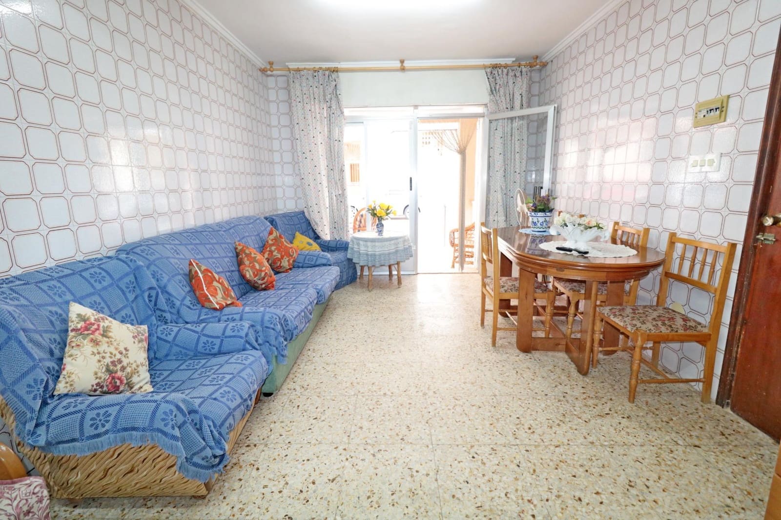 Apartamento de 3 habitaciones en Torrevieja en venta - 168.000 € (Ref: 10183986)
