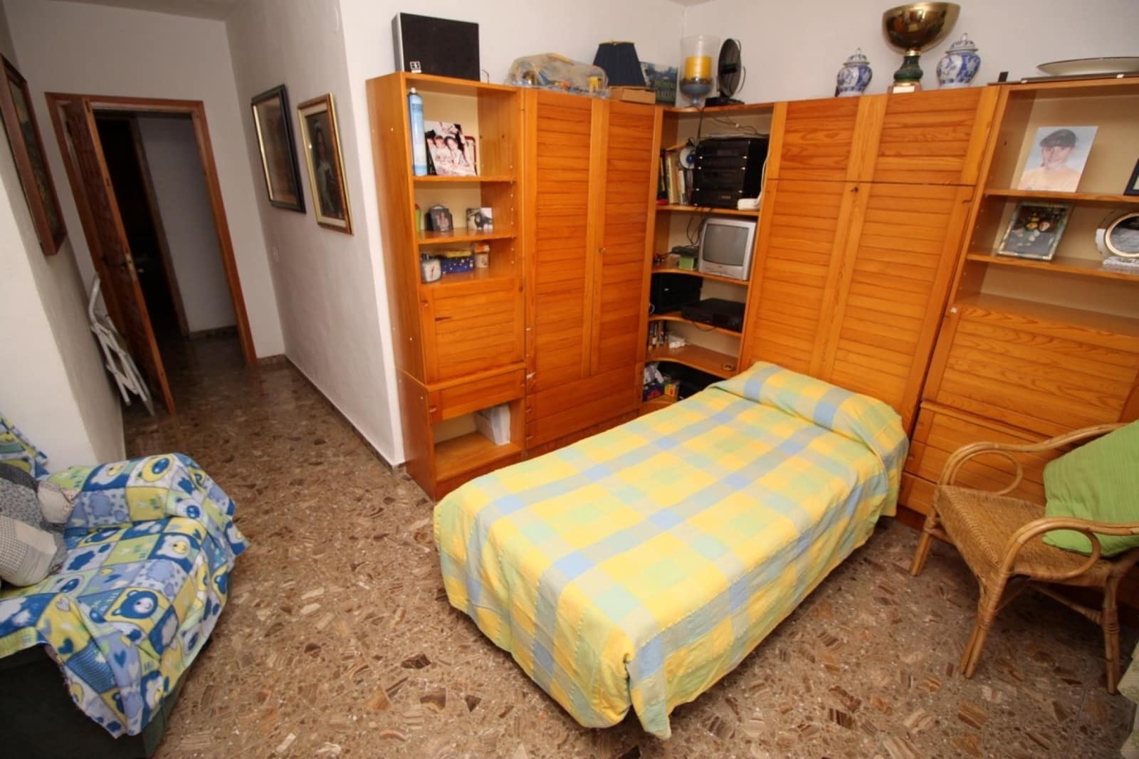 5 bedroom Villa for sale in Agost with pool garage - € 599,995 (Ref: 5468235)