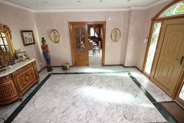 4 bedroom Villa for sale in Monóvar / Monóver with pool garage - € 649,995 (Ref: 5468238)