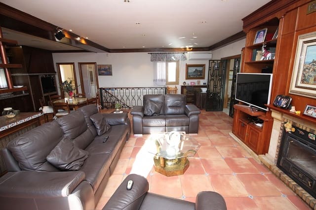 4 bedroom Villa for sale in Monóvar / Monóver with pool garage - € 649,995 (Ref: 5468238)