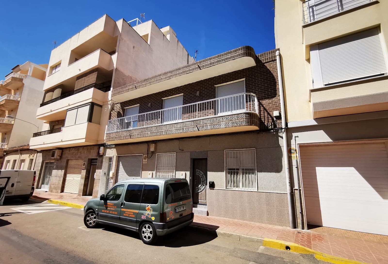 3 bedroom Villa for sale in Guardamar del Segura - € 147,000 (Ref: 6320227)