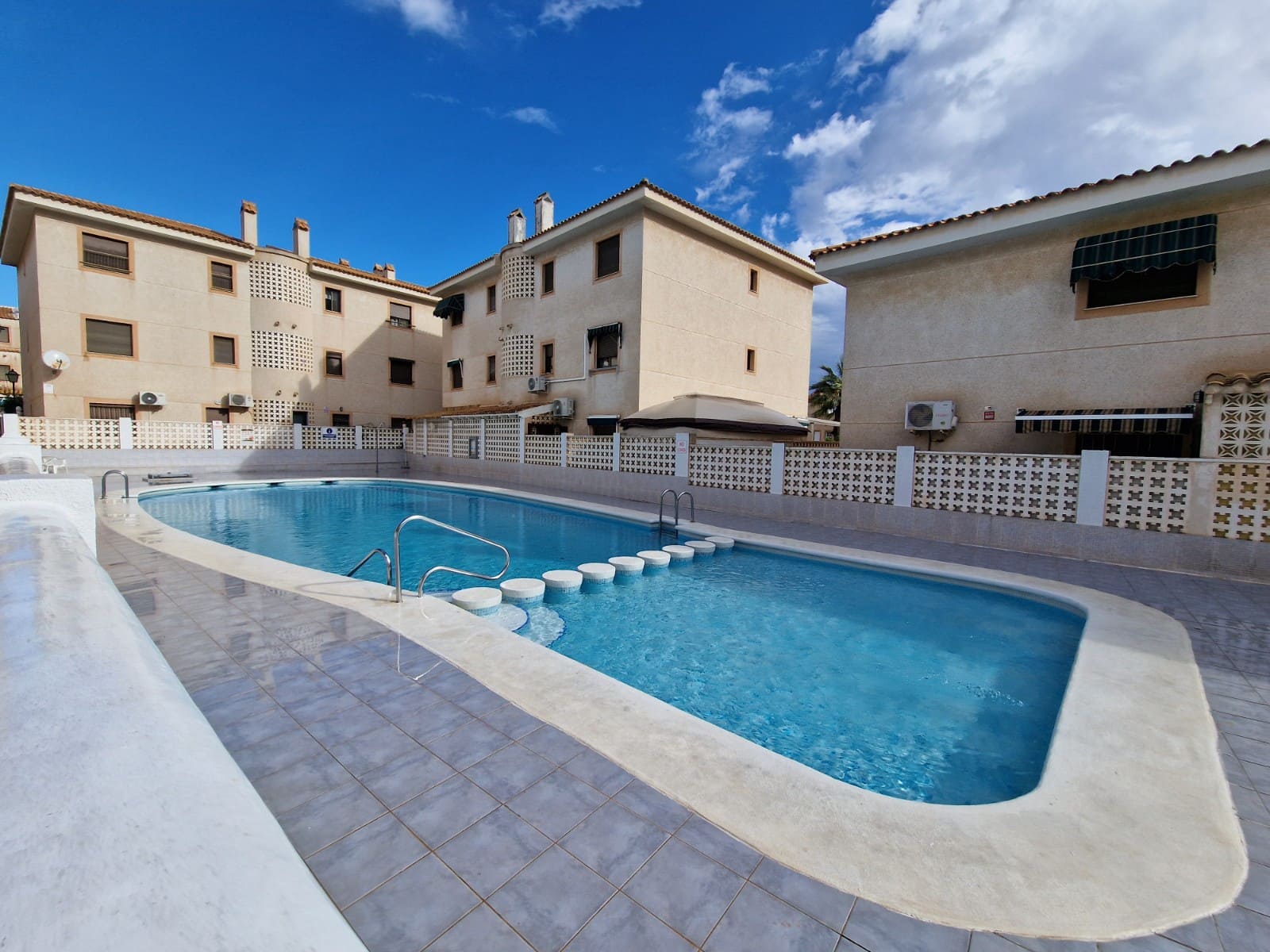 3 chambre Appartement à vendre à Guardamar del Segura avec piscine - 280 000 € (Ref: 6323230)