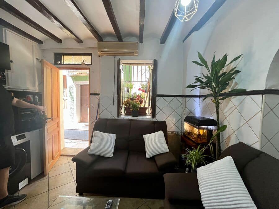 2 bedroom Beach Apartment for sale in La Villajoyosa / Vila Joiosa - € 160,000 (Ref: 7522024)