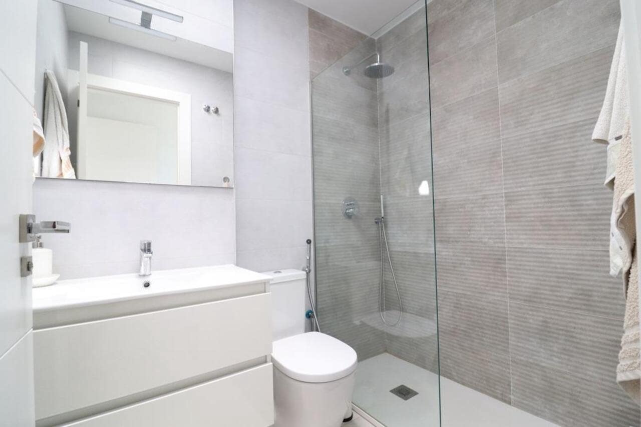 3 bedroom Villa for sale in San Miguel de Salinas with garage - € 565,000 (Ref: 7662917)