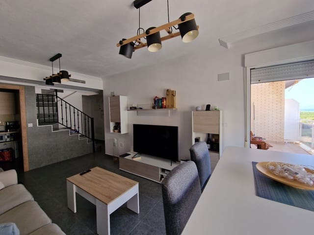 Apartamento de 2 habitaciones en Guardamar del Segura en venta con piscina - 235.000 € (Ref: 7736077)