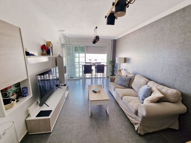 Apartamento de 2 habitaciones en Guardamar del Segura en venta con piscina - 235.000 € (Ref: 7736077)