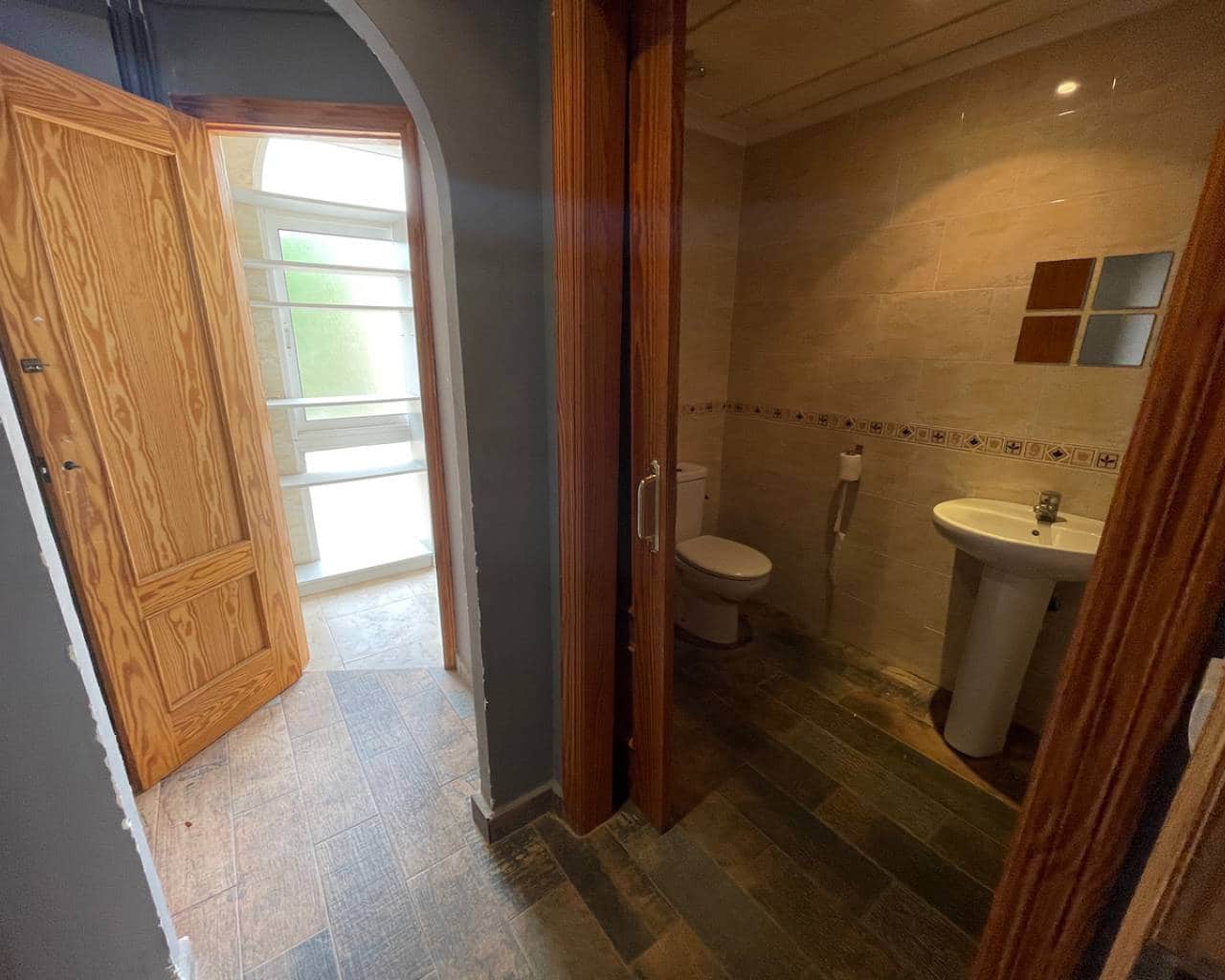 Kommersiell til salgs i Algorfa - € 100 000 (Ref: 7736119)