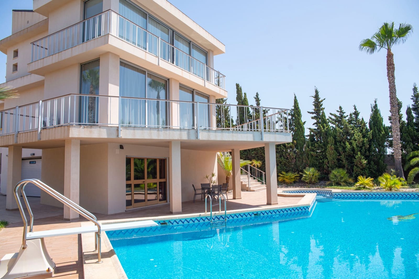 4 bedroom Villa for sale in Ciudad Quesada with pool - € 840,000 (Ref: 7765292)