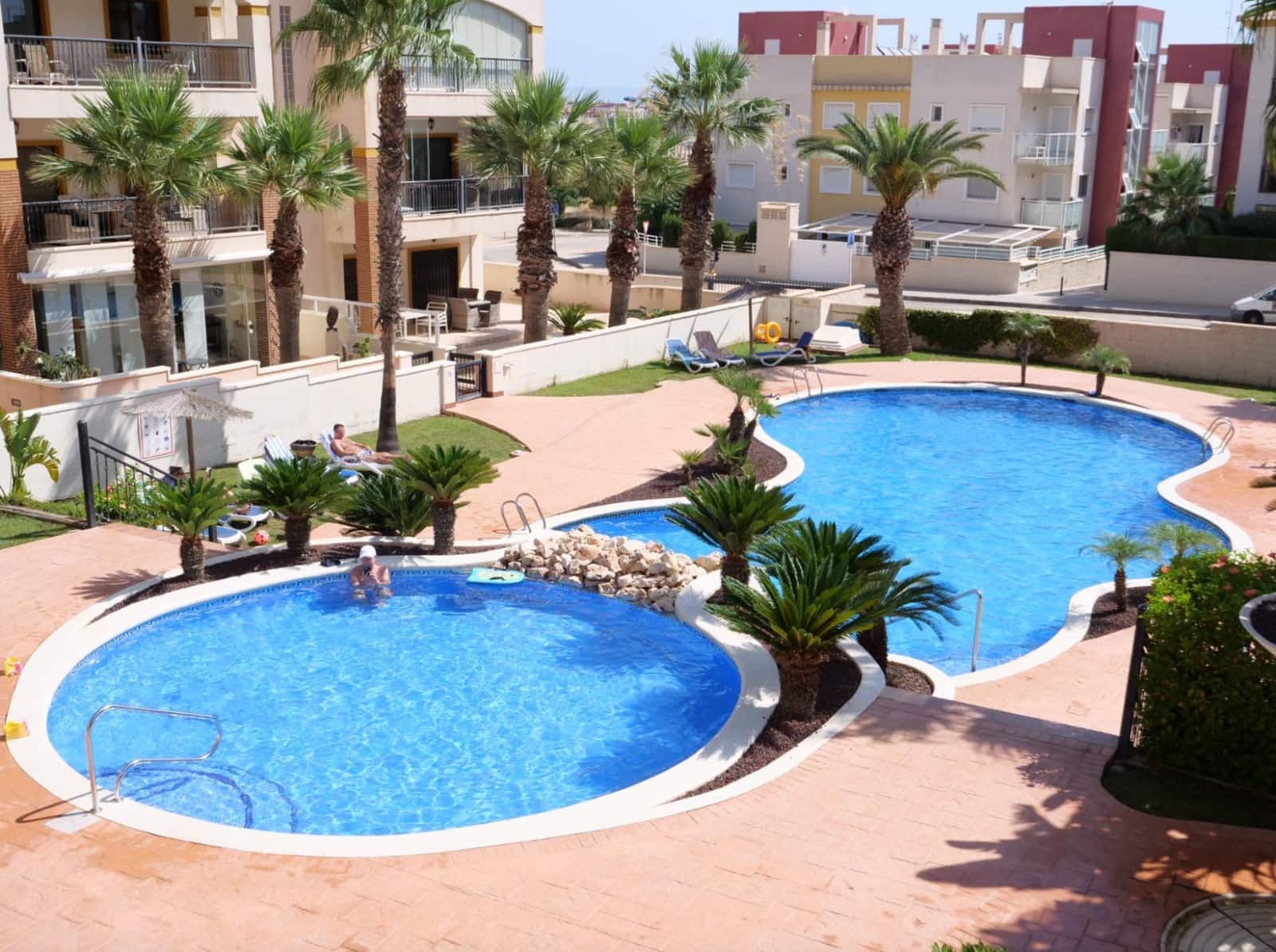 2 bedroom Apartment for sale in Guardamar del Segura with pool garage - € 341,600 (Ref: 7899707)