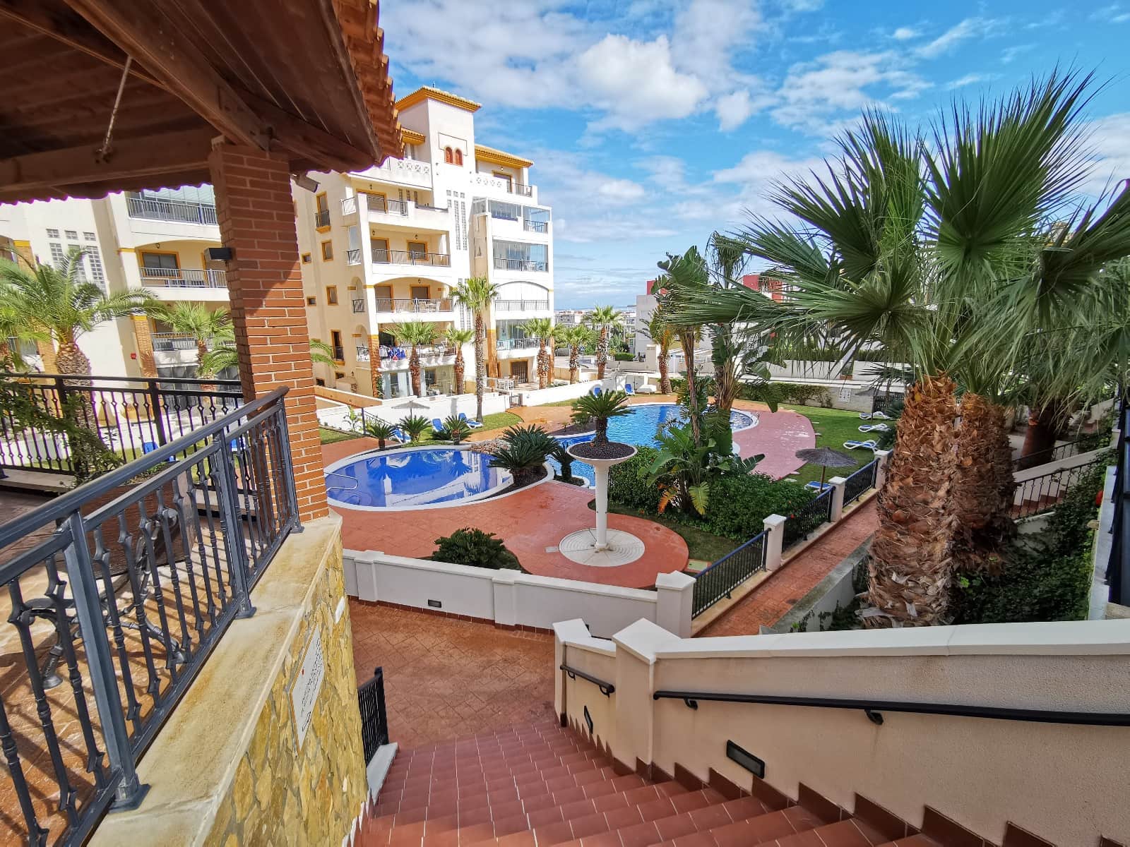 2 bedroom Apartment for sale in Guardamar del Segura with pool garage - € 341,600 (Ref: 7899707)