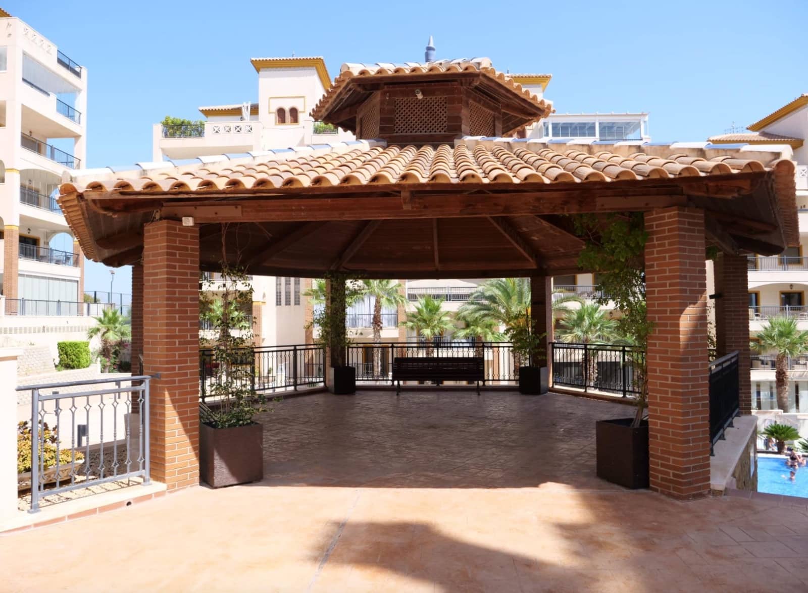 2 bedroom Apartment for sale in Guardamar del Segura with pool garage - € 341,600 (Ref: 7899707)