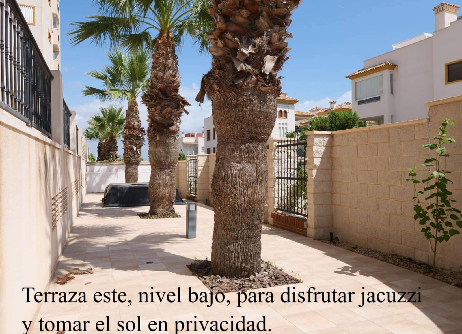 2 bedroom Apartment for sale in Guardamar del Segura with pool garage - € 341,600 (Ref: 7899707)