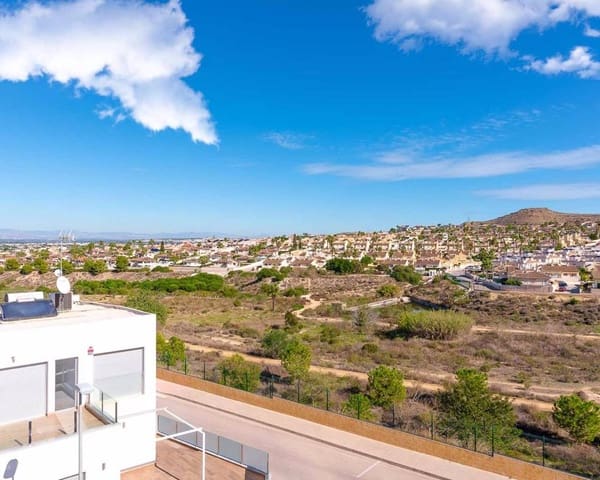 Chalet de 4 habitaciones en Benijófar en venta - 500.000 € (Ref: 8037426)