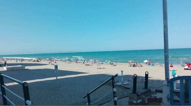 3 bedroom Apartment for sale in Guardamar del Segura - € 180,000 (Ref: 8048037)