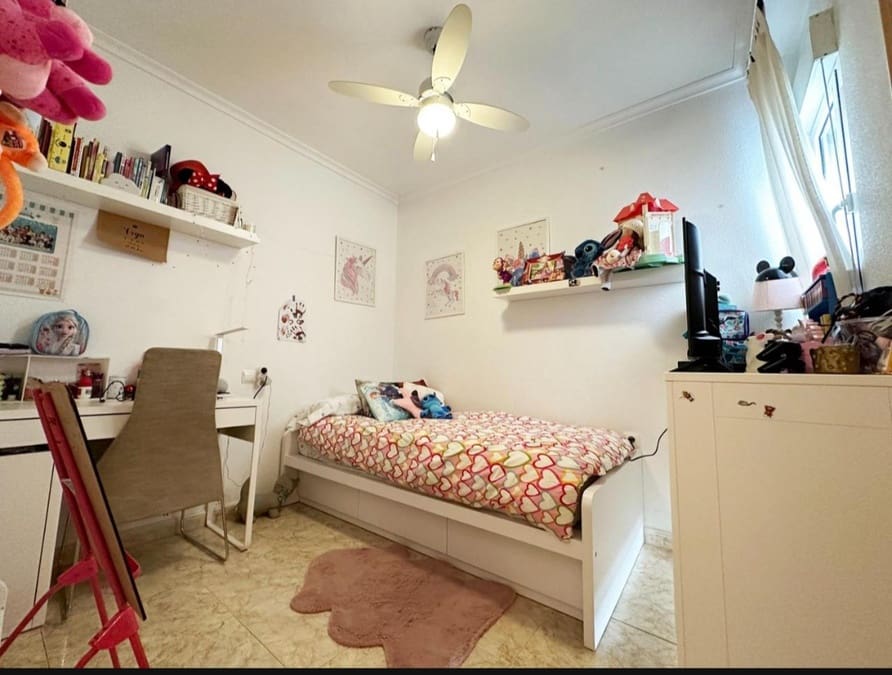 3 bedroom Apartment for sale in Guardamar del Segura - € 180,000 (Ref: 8048037)