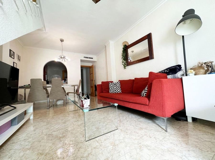 3 bedroom Apartment for sale in Guardamar del Segura - € 180,000 (Ref: 8048037)