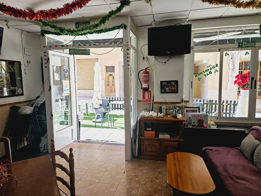 Comercial para venda em Guardamar del Segura - 169 500 € (Ref: 8059860)