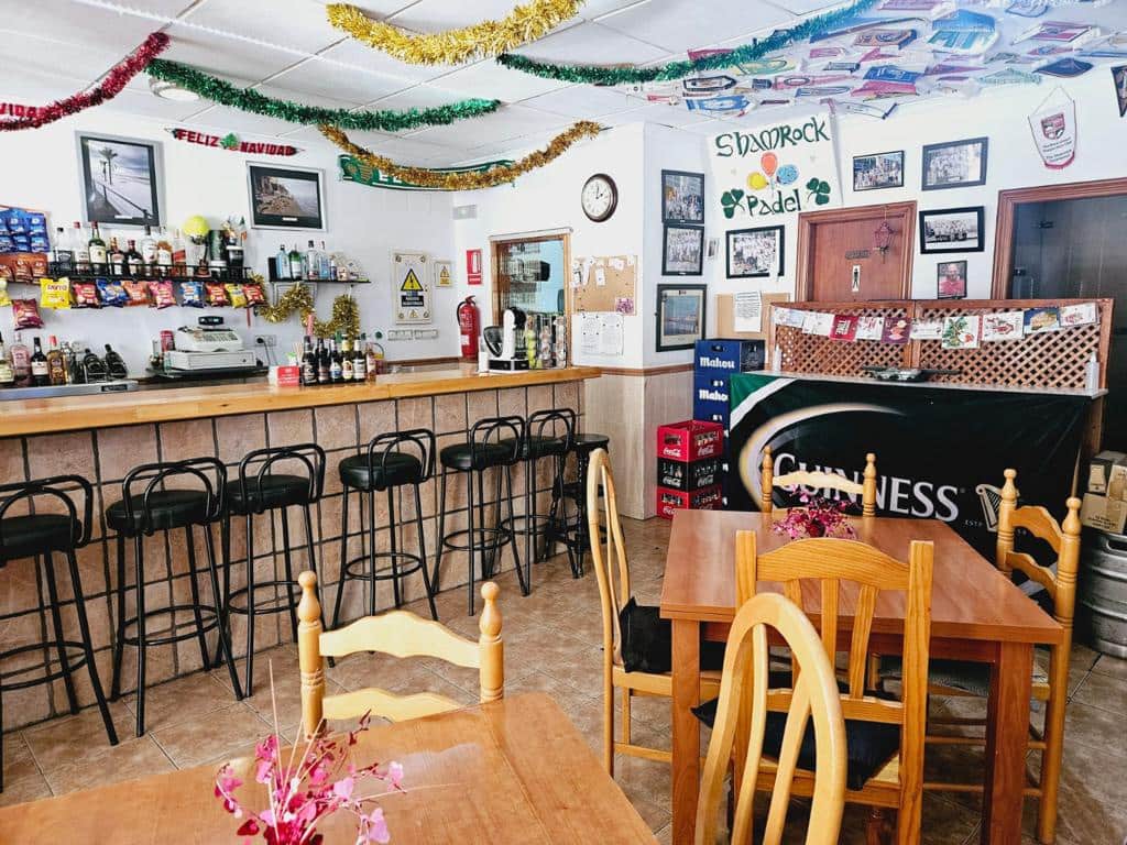 Comercial para venda em Guardamar del Segura - 169 500 € (Ref: 8059860)