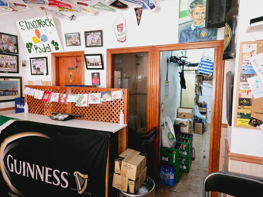 Comercial para venda em Guardamar del Segura - 169 500 € (Ref: 8059860)