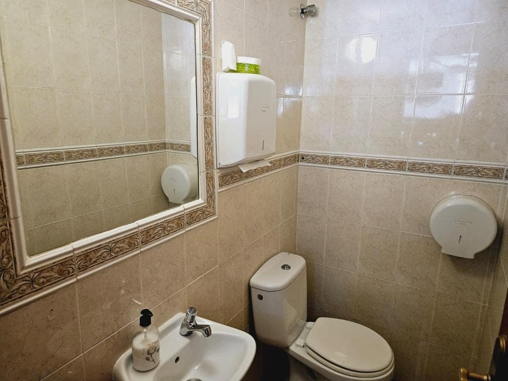 Comercial para venda em Guardamar del Segura - 169 500 € (Ref: 8059860)