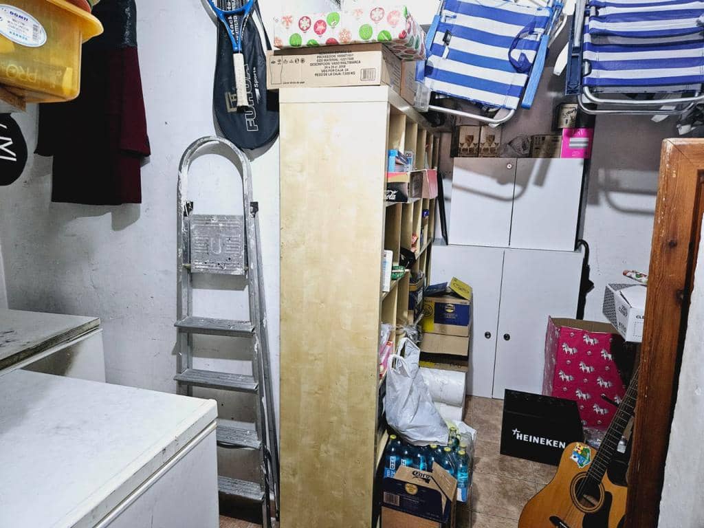 Comercial para venda em Guardamar del Segura - 169 500 € (Ref: 8059860)