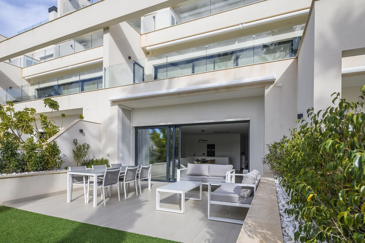 2 bedroom Apartment for sale in Las Colinas Golf with pool - € 395,000 (Ref: 8123312)
