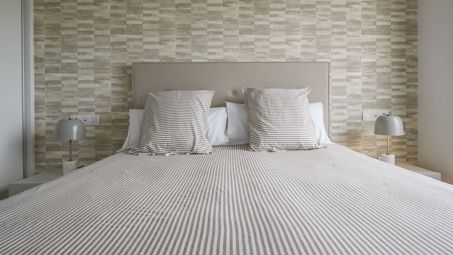 2 bedroom Apartment for sale in Las Colinas Golf with pool - € 395,000 (Ref: 8123312)