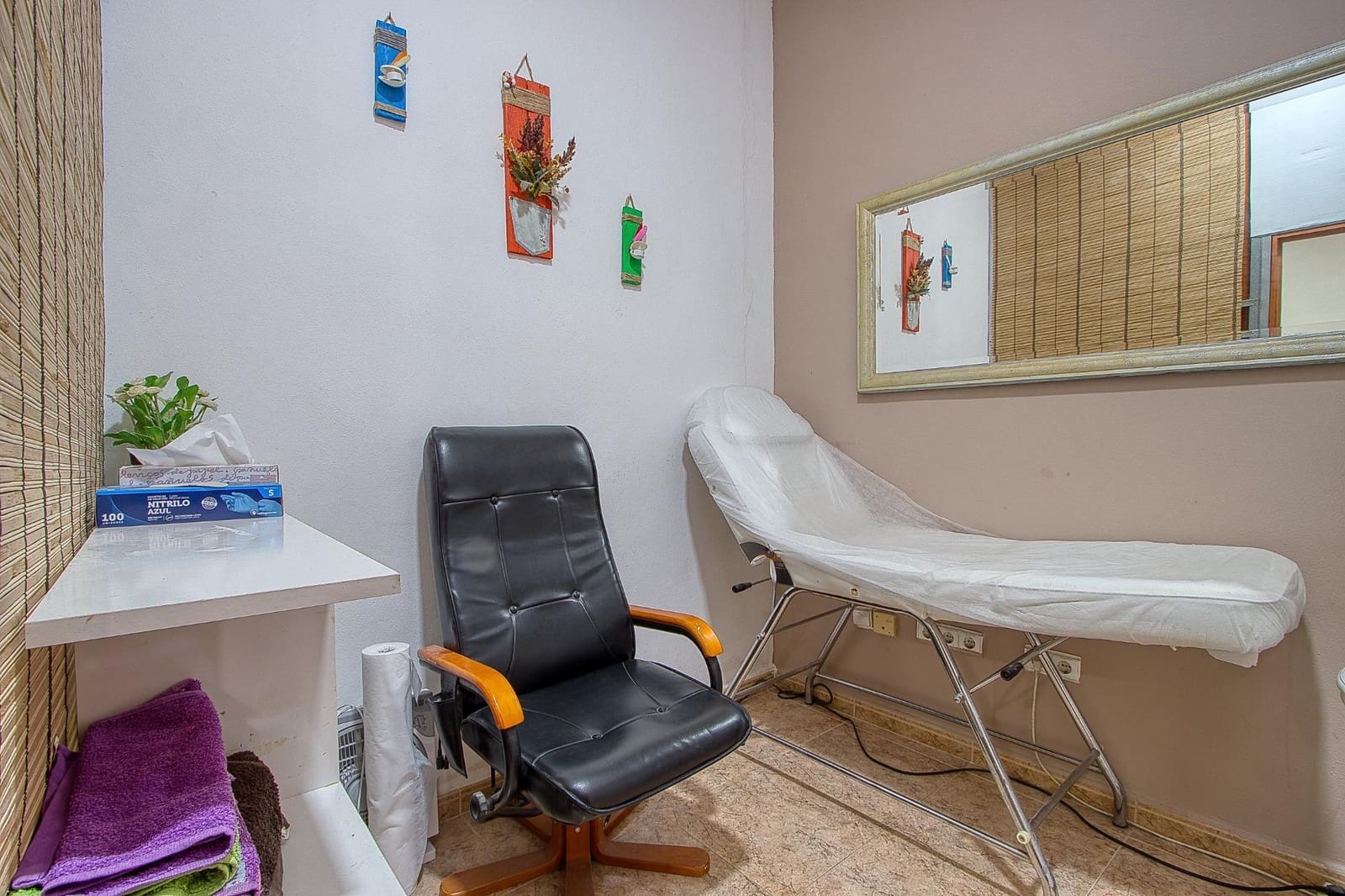 Kommersiell til salgs i Torrevieja - € 110 000 (Ref: 8277308)