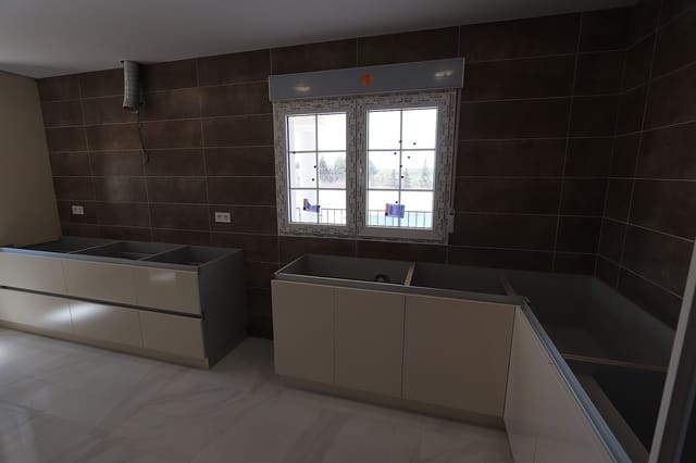 4 bedroom Villa for sale in Pinoso with pool garage - € 449,000 (Ref: 8397342)