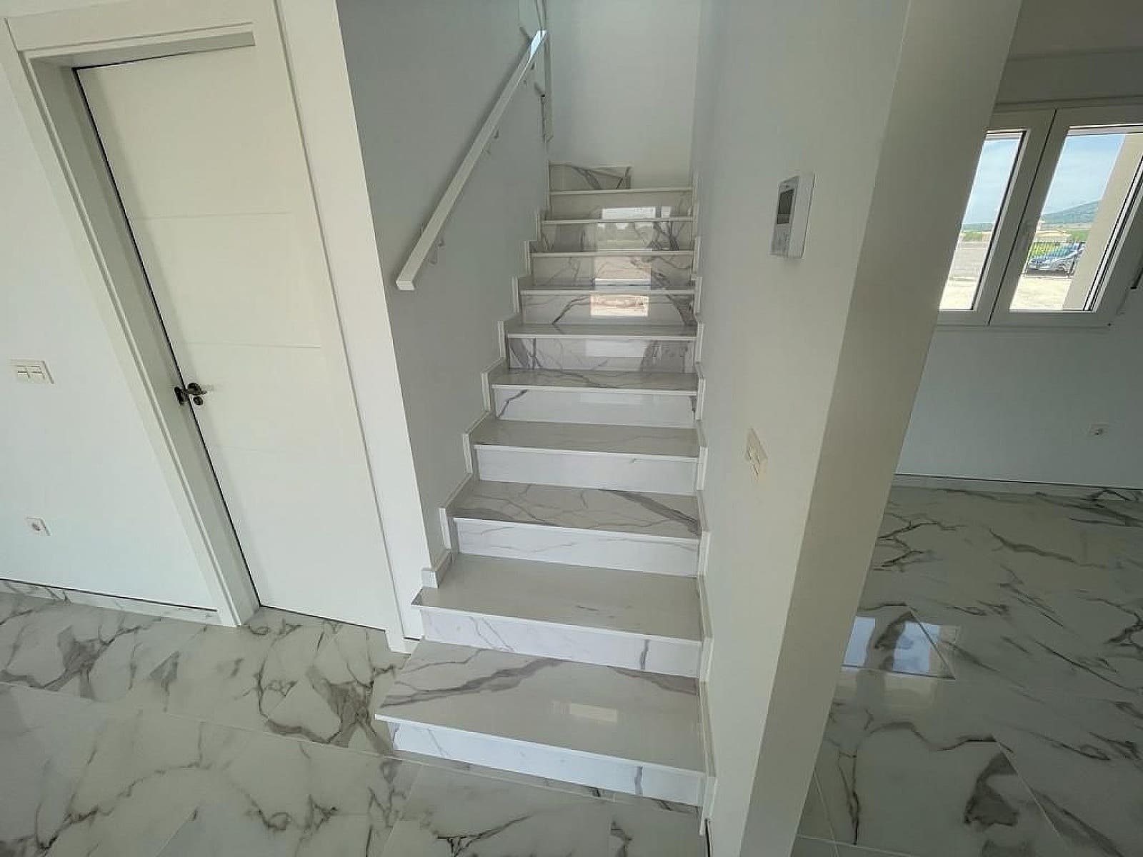 Chalet de 4 habitaciones en Pinoso en venta con piscina garaje - 611.000 € (Ref: 8397347)