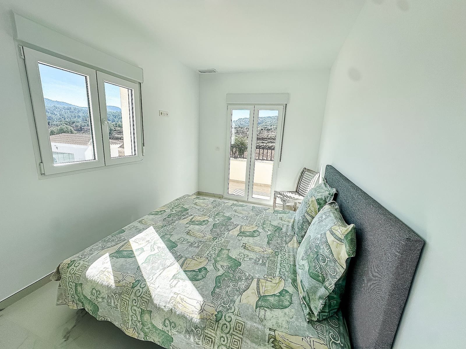 4 bedroom Villa for sale in Pinoso with pool garage - € 423,000 (Ref: 8397350)