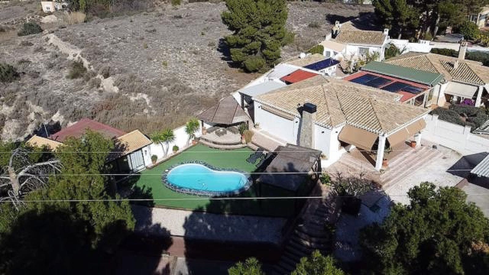 3 bedroom Villa for sale in Monovar / Monover with pool - € 399,995 (Ref: 8397504)