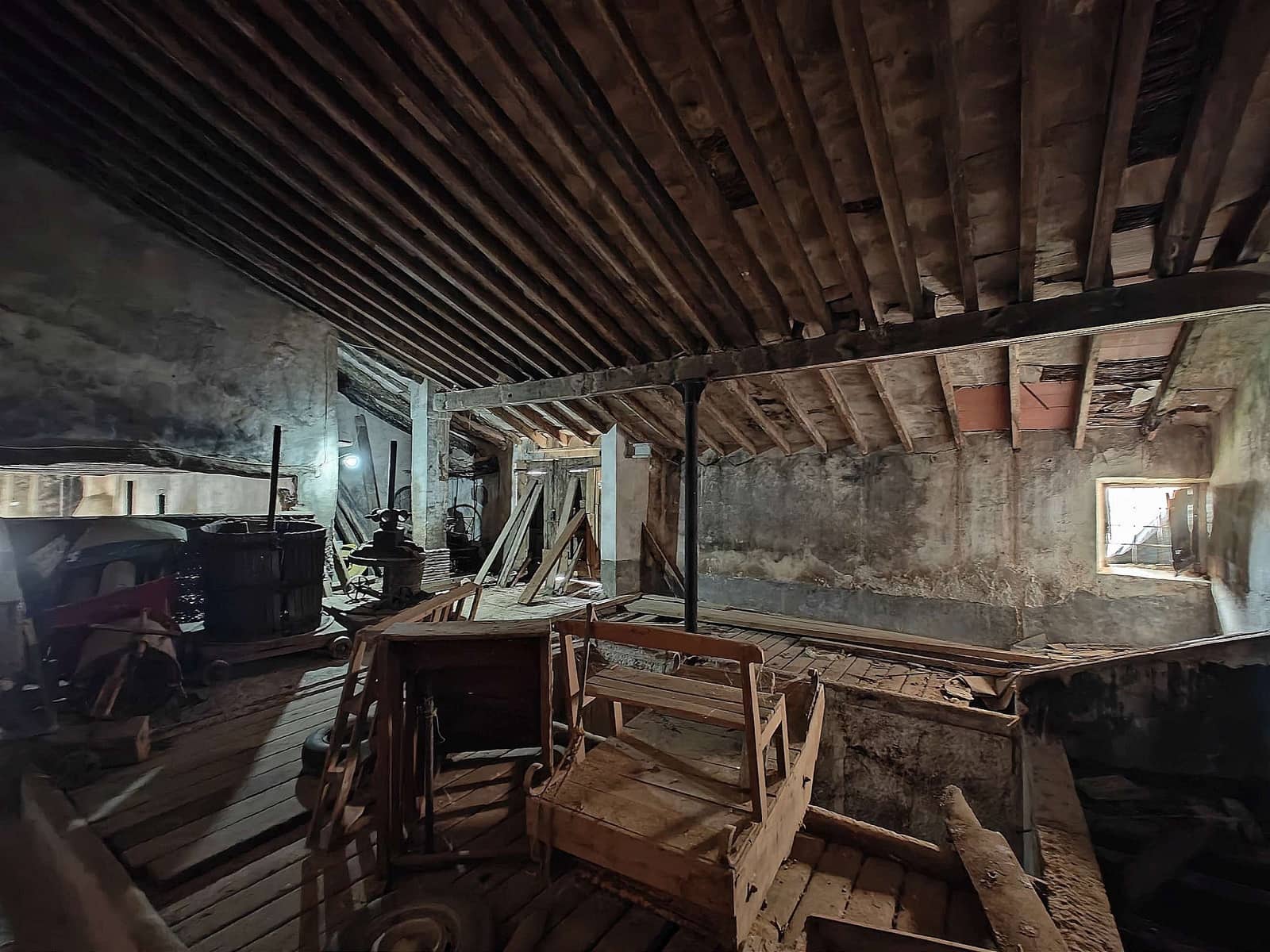 6 soveværelse Finca/Landehus til salg i Pinoso med garage - € 425.000 (Ref: 8397516)