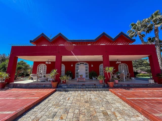 6 soveværelse Villa til salg i Monóvar / Monóver med swimmingpool garage - € 988.000 (Ref: 8402047)