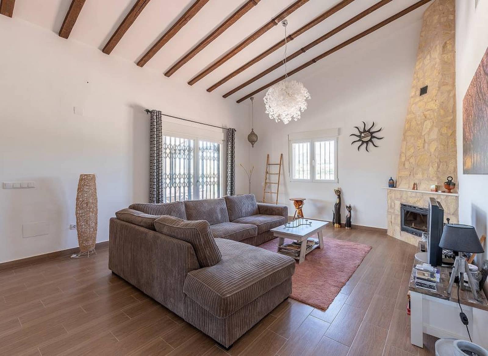 5 soveværelse Villa til salg i Novelda med swimmingpool - € 399.000 (Ref: 8402069)