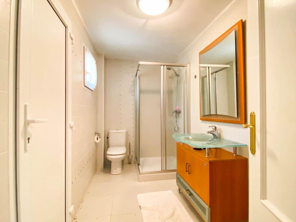 Chalet de 7 habitaciones en Villamartin en venta con piscina garaje - 1.120.000 € (Ref: 8451054)