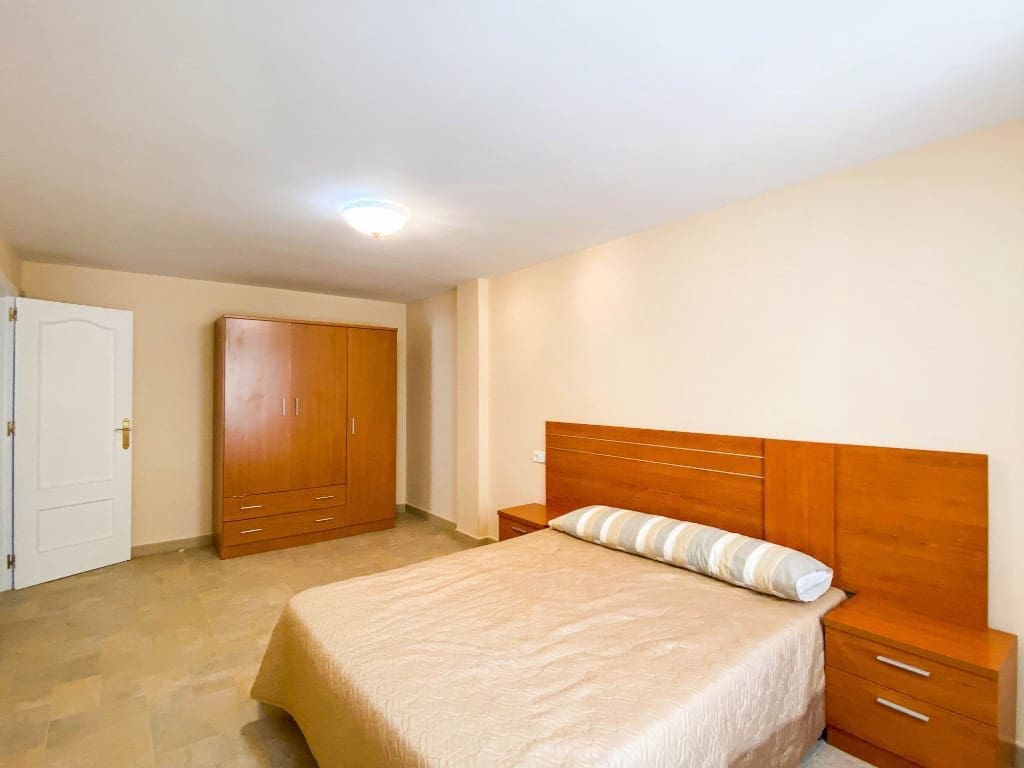 Chalet de 7 habitaciones en Villamartin en venta con piscina garaje - 1.120.000 € (Ref: 8451054)